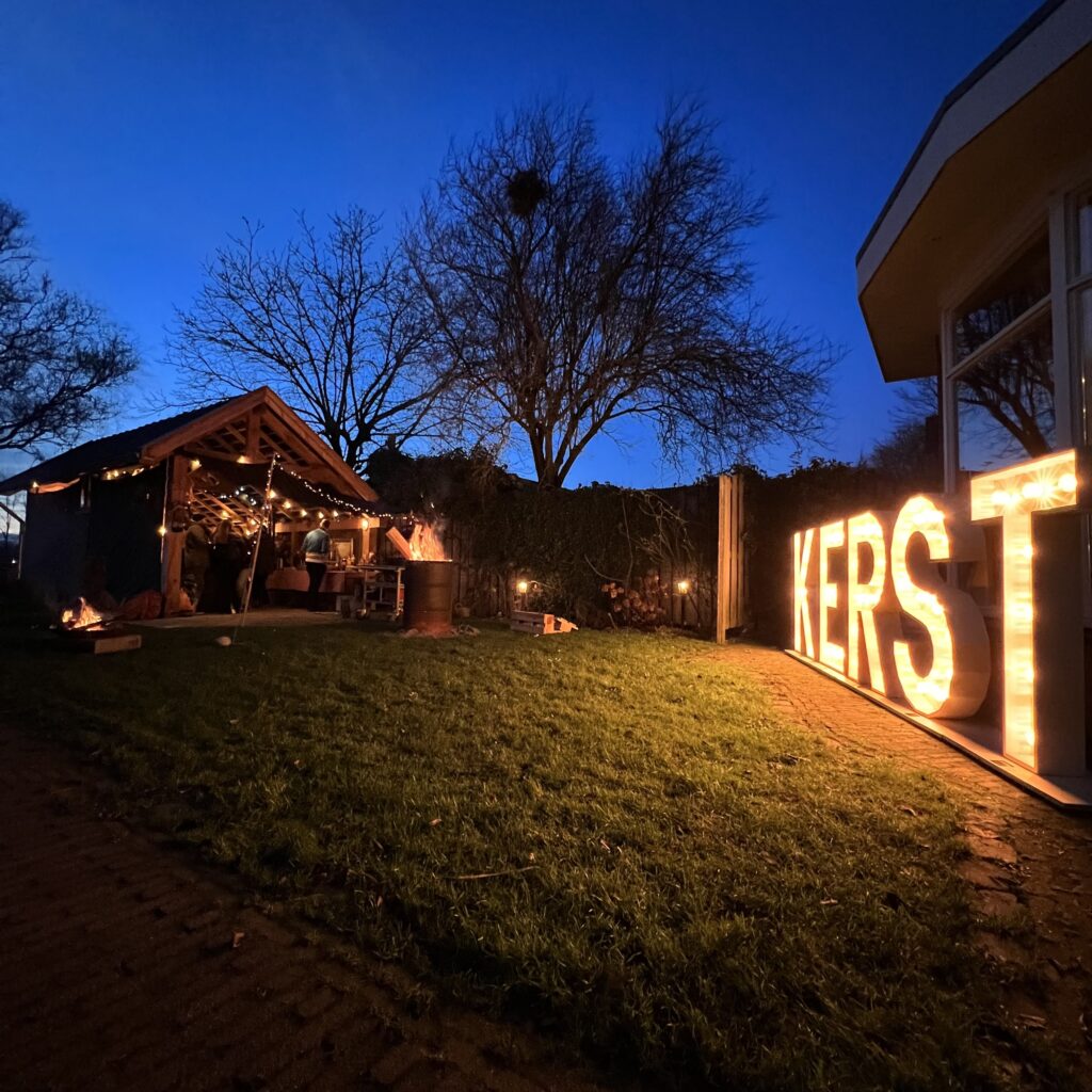 kerst lichtletters huren