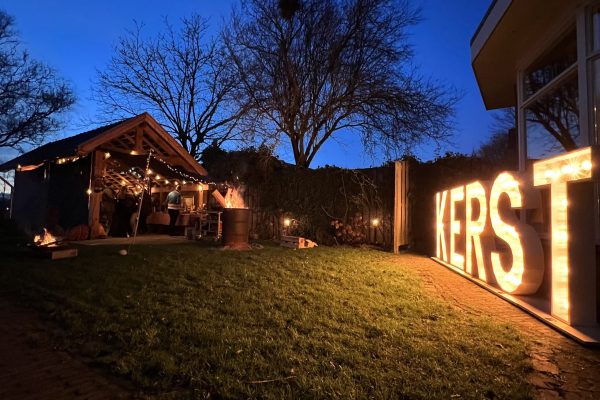 kerst lichtletters huren